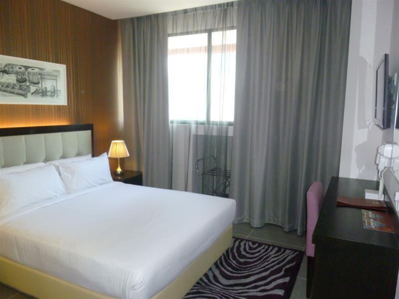 Hotel The Grand Campbell 3*